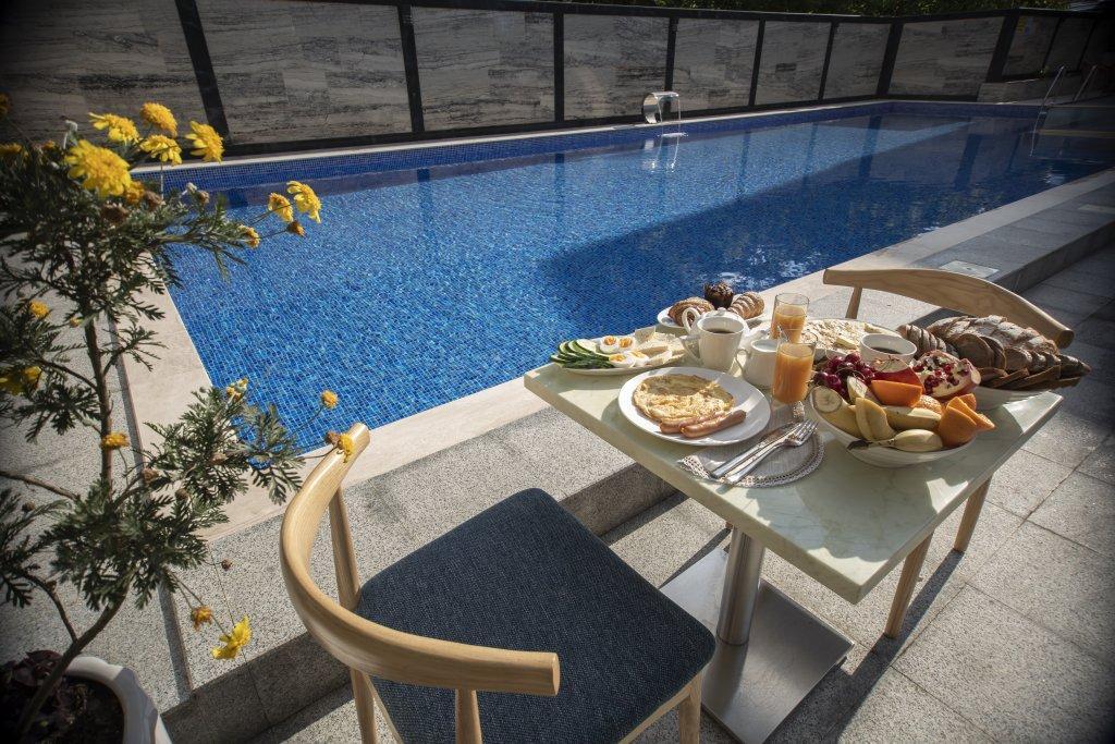Chveni Ezo Boutique Hotel Kobuleti Eksteriør bilde