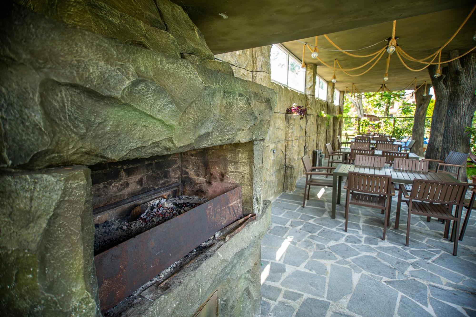Chveni Ezo Boutique Hotel Kobuleti Eksteriør bilde